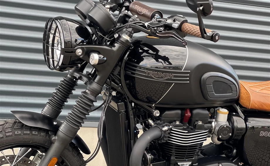 Umbgebautes Motorrad Triumph Bonneville T120 Black Bild 17: Umbgebautes Motorrad Triumph Bonneville T120 Black