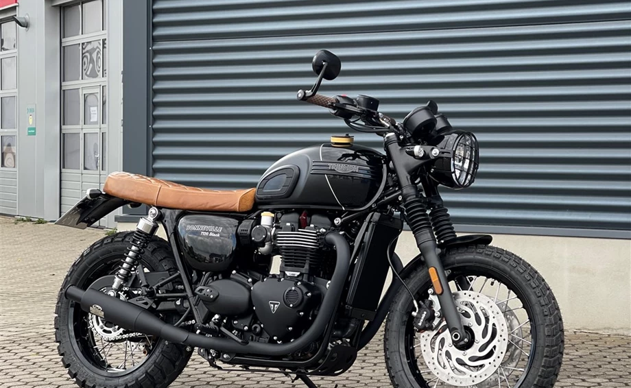 Umbgebautes Motorrad Triumph Bonneville T120 Black Bild 24: Umbgebautes Motorrad Triumph Bonneville T120 Black