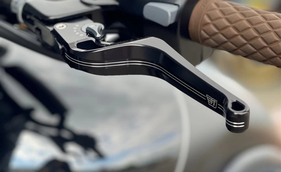 Umbgebautes Motorrad Triumph Bonneville T120 Black Bild 10: Umbgebautes Motorrad Triumph Bonneville T120 Black