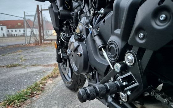 Umgebautes Motorrad Yamaha MT-07 von hmf Motorräder GmbH - Bild 10 Umgebautes Motorrad Yamaha MT-07 von hmf Motorräder GmbH - Bild 10