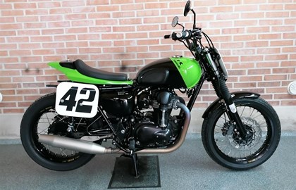 Kawasaki W800 Custom Bike Kawasaki W800 Custom Bike