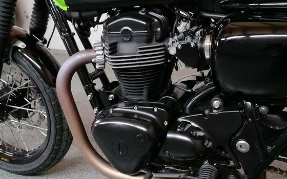 Umgebautes Motorrad Kawasaki W800 von user1137192 - Bild 15 Umgebautes Motorrad Kawasaki W800 von user1137192 - Bild 15