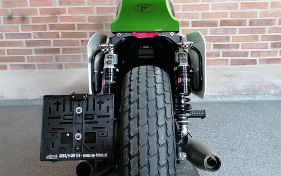 Umgebautes Motorrad Kawasaki W800 von user1137192 - Bild 4 Umgebautes Motorrad Kawasaki W800 von user1137192 - Bild 4