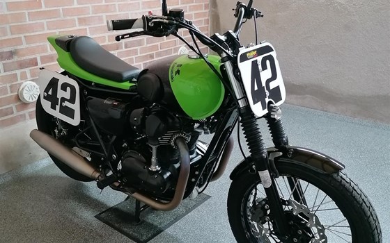 Umgebautes Motorrad Kawasaki W800 von user1137192 - Bild 5 Umgebautes Motorrad Kawasaki W800 von user1137192 - Bild 5