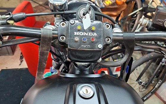 Umgebautes Motorrad Honda CX 500 von user1303616 - Bild 3 Umgebautes Motorrad Honda CX 500 von user1303616 - Bild 3