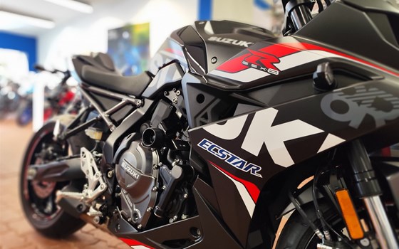 Umgebautes Motorrad Suzuki GSX-8R von Motorradtechnik Kranz GmbH - Bild 15 Umgebautes Motorrad Suzuki GSX-8R von Motorradtechnik Kranz GmbH - Bild 15
