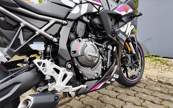 Umgebautes Motorrad Suzuki GSX-8R von Motorradtechnik Kranz GmbH - Bild 19 Umgebautes Motorrad Suzuki GSX-8R von Motorradtechnik Kranz GmbH - Bild 19