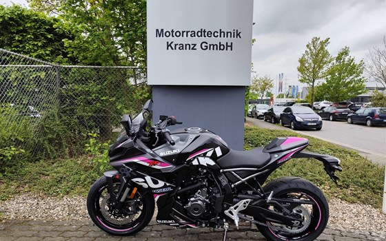 Umgebautes Motorrad Suzuki GSX-8R von Motorradtechnik Kranz GmbH - Bild 24 Umgebautes Motorrad Suzuki GSX-8R von Motorradtechnik Kranz GmbH - Bild 24