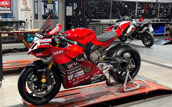 Umgebautes Motorrad Ducati Panigale V4 S von Zweiradparadies Denk GmbH & Co. KG - Bild 3 Umgebautes Motorrad Ducati Panigale V4 S von Zweiradparadies Denk GmbH & Co. KG - Bild 3