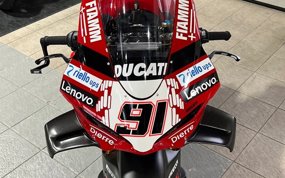 Umgebautes Motorrad Ducati Panigale V4 S von Zweiradparadies Denk GmbH & Co. KG - Bild 4 Umgebautes Motorrad Ducati Panigale V4 S von Zweiradparadies Denk GmbH & Co. KG - Bild 4