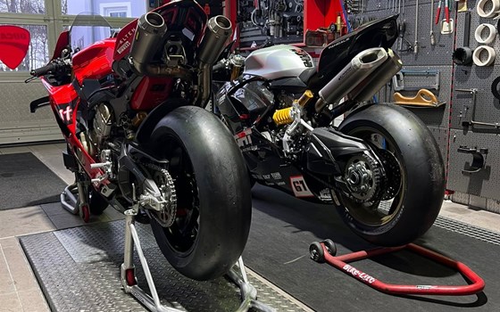 Umgebautes Motorrad Ducati Panigale V4 S von Zweiradparadies Denk GmbH & Co. KG - Bild 9 Umgebautes Motorrad Ducati Panigale V4 S von Zweiradparadies Denk GmbH & Co. KG - Bild 9