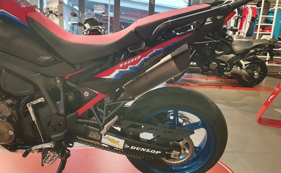 Umbgebautes Motorrad Honda CRF1100L Africa Twin Bild 15: Umbgebautes Motorrad Honda CRF1100L Africa Twin