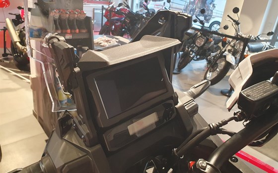 Umgebautes Motorrad Honda CRF1100L Africa Twin von Honda Semmler GbR - Bild 25 Umgebautes Motorrad Honda CRF1100L Africa Twin von Honda Semmler GbR - Bild 25