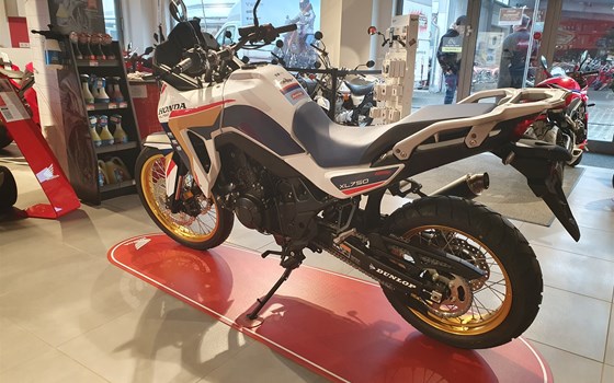 Umgebautes Motorrad Honda XL750 Transalp von Honda Semmler GbR - Bild 10 Umgebautes Motorrad Honda XL750 Transalp von Honda Semmler GbR - Bild 10