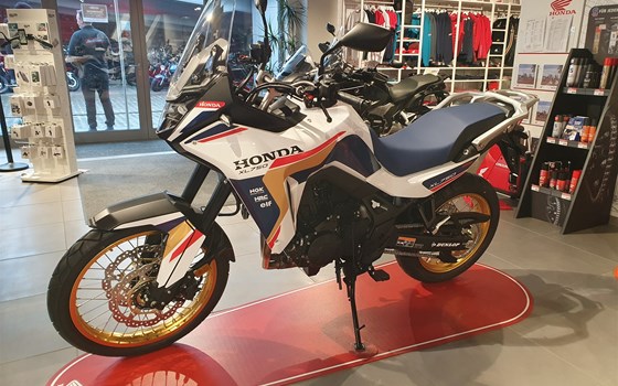 Umgebautes Motorrad Honda XL750 Transalp von Honda Semmler GbR - Bild 14 Umgebautes Motorrad Honda XL750 Transalp von Honda Semmler GbR - Bild 14