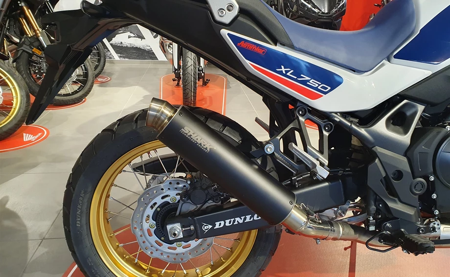 Umbgebautes Motorrad Honda XL750 Transalp Bild 5: Umbgebautes Motorrad Honda XL750 Transalp