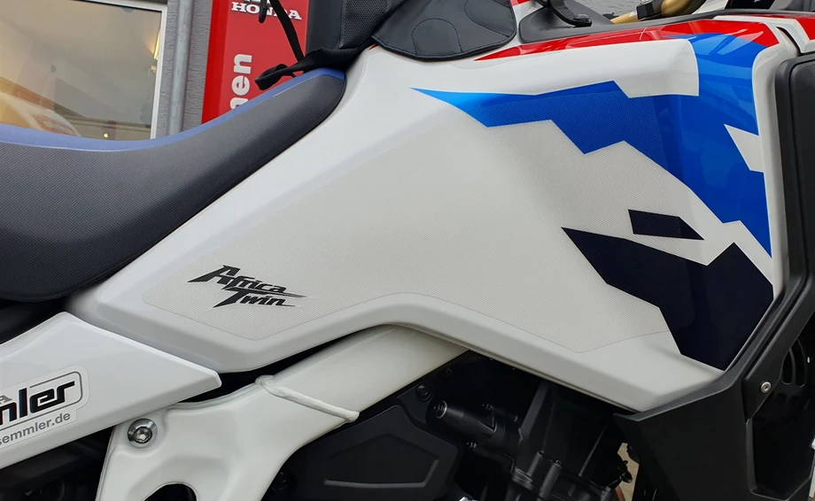 Umbgebautes Motorrad Honda CRF1100L Africa Twin Adventure Sports DCT Bild 10: Umbgebautes Motorrad Honda CRF1100L Africa Twin Adventure Sports DCT