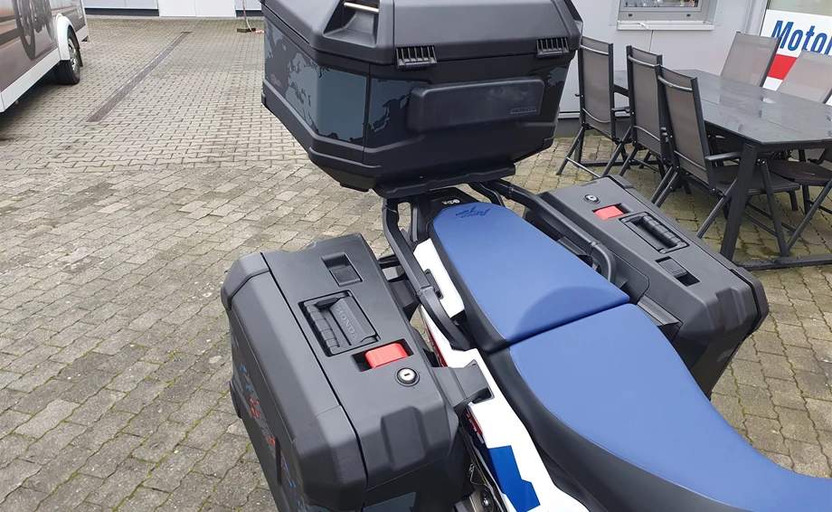 Umbgebautes Motorrad Honda CRF1100L Africa Twin Adventure Sports DCT Bild 17: Umbgebautes Motorrad Honda CRF1100L Africa Twin Adventure Sports DCT