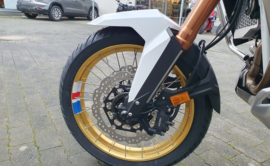 Umbgebautes Motorrad Honda CRF1100L Africa Twin Adventure Sports DCT Bild 22: Umbgebautes Motorrad Honda CRF1100L Africa Twin Adventure Sports DCT