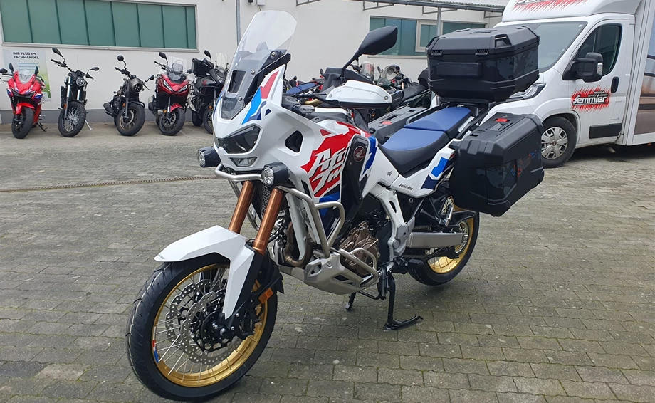 Umbgebautes Motorrad Honda CRF1100L Africa Twin Adventure Sports DCT Bild 6: Umbgebautes Motorrad Honda CRF1100L Africa Twin Adventure Sports DCT