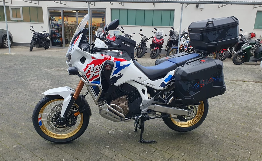 Umbgebautes Motorrad Honda CRF1100L Africa Twin Adventure Sports DCT Bild 7: Umbgebautes Motorrad Honda CRF1100L Africa Twin Adventure Sports DCT