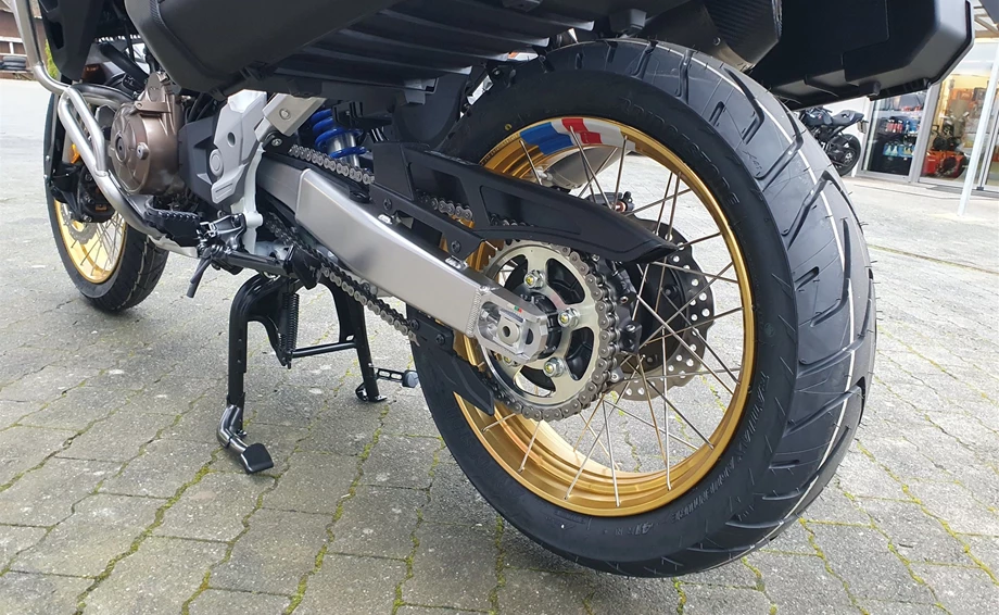 Umbgebautes Motorrad Honda CRF1100L Africa Twin Adventure Sports DCT Bild 9: Umbgebautes Motorrad Honda CRF1100L Africa Twin Adventure Sports DCT