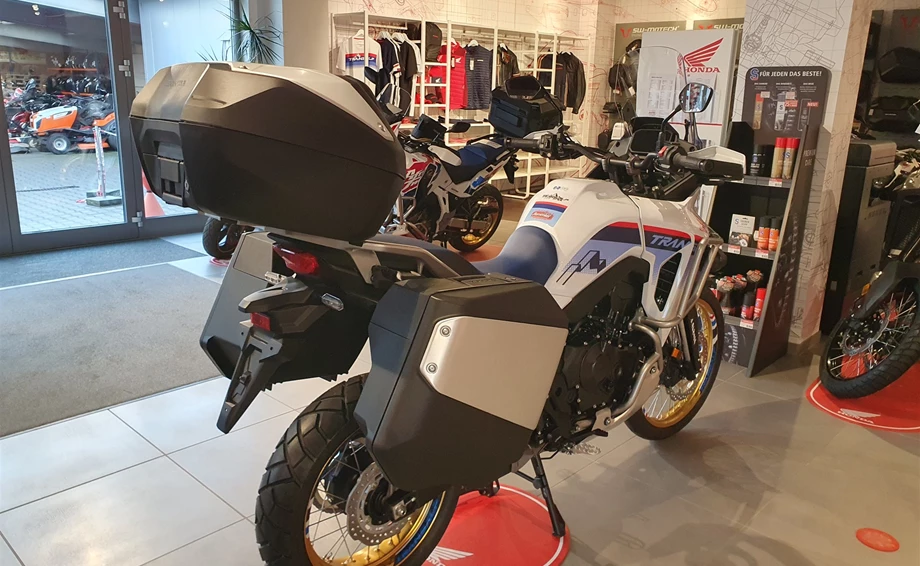 Umbgebautes Motorrad Honda XL750 Transalp Bild 14: Umbgebautes Motorrad Honda XL750 Transalp