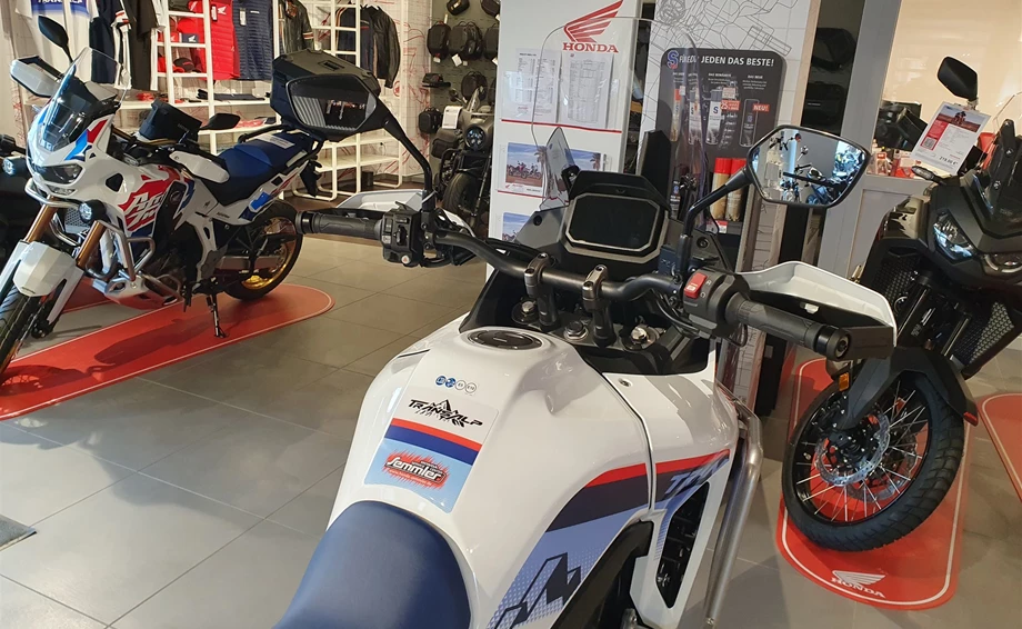 Umbgebautes Motorrad Honda XL750 Transalp Bild 17: Umbgebautes Motorrad Honda XL750 Transalp