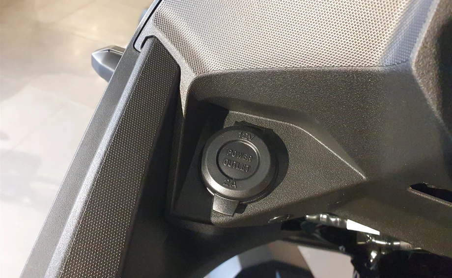 Umbgebautes Motorrad Honda XL750 Transalp Bild 19: Umbgebautes Motorrad Honda XL750 Transalp