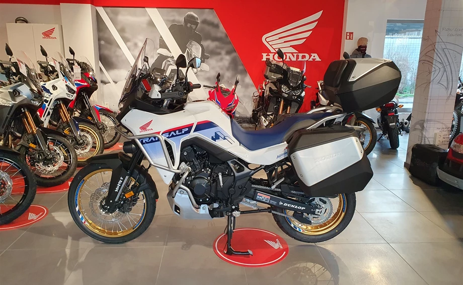 Umbgebautes Motorrad Honda XL750 Transalp Bild 2: Umbgebautes Motorrad Honda XL750 Transalp