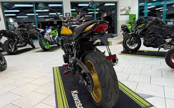 Umgebautes Motorrad Kawasaki Z900 RS SE von Willi Möller - Bild 9 Umgebautes Motorrad Kawasaki Z900 RS SE von Willi Möller - Bild 9