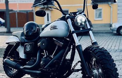 Harley-Davidson Dyna Street Bob FXDB Custom Bike