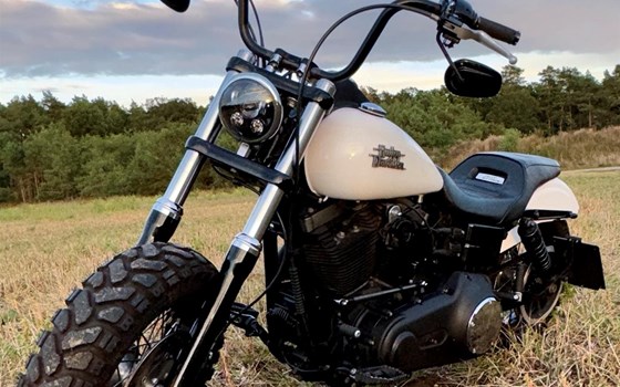 Umgebautes Motorrad Harley-Davidson Dyna Street Bob FXDB von Max1999 - Bild 2 Umgebautes Motorrad Harley-Davidson Dyna Street Bob FXDB von Max1999 - Bild 2