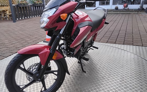 Umgebautes Motorrad Honda CBF 125 von Zweiradtechnik Jörg Schlieter - Bild 1 Umgebautes Motorrad Honda CBF 125 von Zweiradtechnik Jörg Schlieter - Bild 1