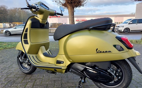 Umgebautes Motorrad Vespa GTS 300 Super Sport von WIKO Motorrad GmbH - Bild 11 Umgebautes Motorrad Vespa GTS 300 Super Sport von WIKO Motorrad GmbH - Bild 11