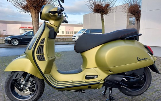 Umgebautes Motorrad Vespa GTS 300 Super Sport von WIKO Motorrad GmbH - Bild 12 Umgebautes Motorrad Vespa GTS 300 Super Sport von WIKO Motorrad GmbH - Bild 12