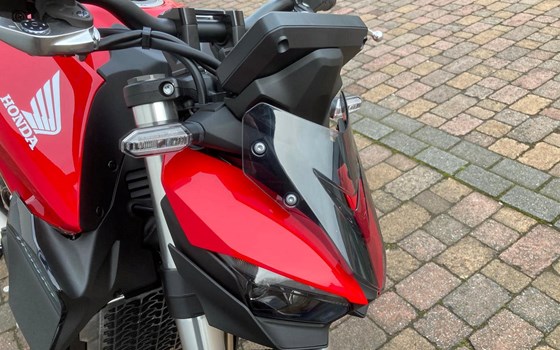 Umgebautes Motorrad Honda CB1000 Hornet von Motorradtechnik Lang GmbH - Bild 7 Umgebautes Motorrad Honda CB1000 Hornet von Motorradtechnik Lang GmbH - Bild 7