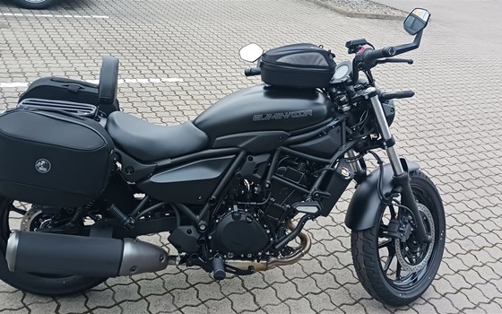Umgebautes Motorrad Kawasaki Eliminator 500 von Autohaus Fritze GmbH & Co.KG - Bild 2 Umgebautes Motorrad Kawasaki Eliminator 500 von Autohaus Fritze GmbH & Co.KG - Bild 2