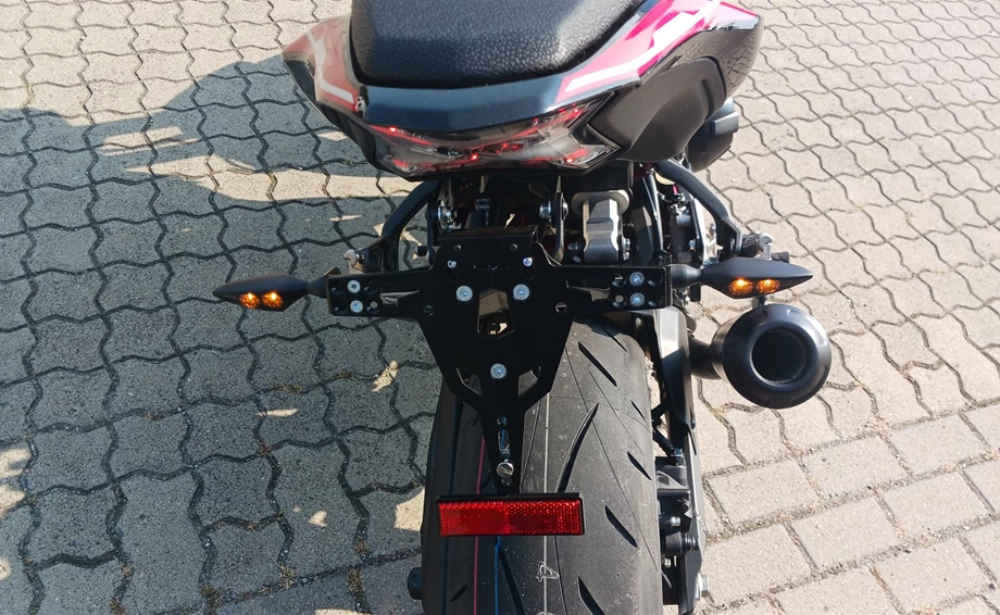 Umbgebautes Motorrad Kawasaki Z900 Bild 4: Umbgebautes Motorrad Kawasaki Z900