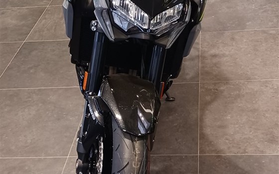 Umgebautes Motorrad Kawasaki Z900 von Autohaus Fritze GmbH & Co.KG - Bild 6 Umgebautes Motorrad Kawasaki Z900 von Autohaus Fritze GmbH & Co.KG - Bild 6