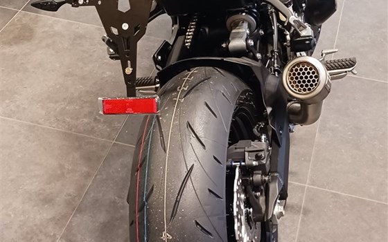 Umgebautes Motorrad Kawasaki Z900 von Autohaus Fritze GmbH & Co.KG - Bild 7 Umgebautes Motorrad Kawasaki Z900 von Autohaus Fritze GmbH & Co.KG - Bild 7