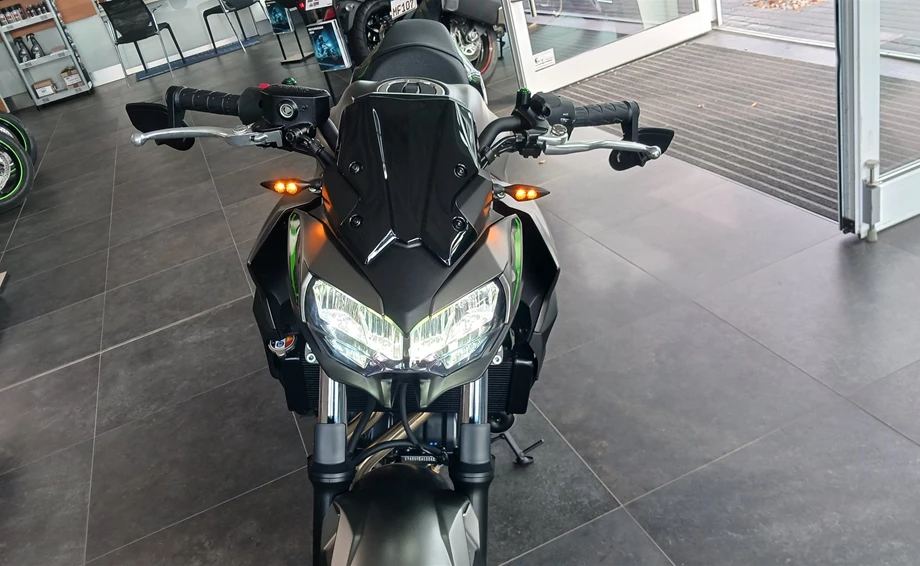 Umbgebautes Motorrad Kawasaki Z650 Bild 3: Umbgebautes Motorrad Kawasaki Z650