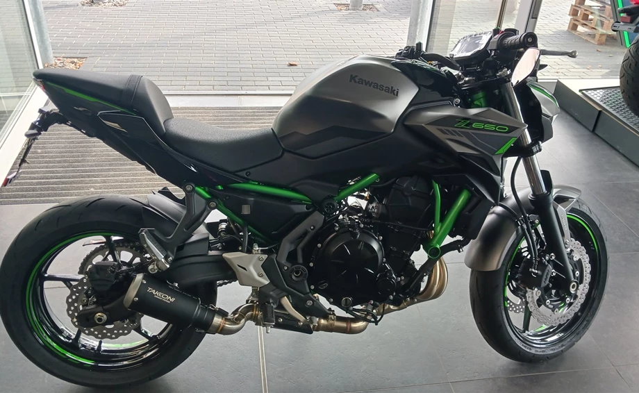 Umbgebautes Motorrad Kawasaki Z650 Bild 1: Umbgebautes Motorrad Kawasaki Z650