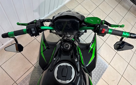 Umgebautes Motorrad Kawasaki Z650 von Zweirad Meggle - Bild 11 Umgebautes Motorrad Kawasaki Z650 von Zweirad Meggle - Bild 11
