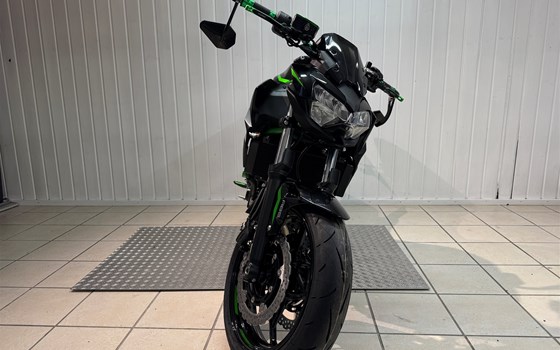Umgebautes Motorrad Kawasaki Z650 von Zweirad Meggle - Bild 6 Umgebautes Motorrad Kawasaki Z650 von Zweirad Meggle - Bild 6