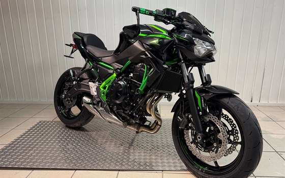 Umgebautes Motorrad Kawasaki Z650 von Zweirad Meggle - Bild 1 Umgebautes Motorrad Kawasaki Z650 von Zweirad Meggle - Bild 1