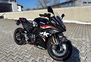Suzuki GSX-8R