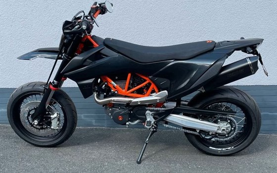 Umgebautes Motorrad KTM 690 SMC R von Motorrad Reinhardt GmbH - Bild 5 Umgebautes Motorrad KTM 690 SMC R von Motorrad Reinhardt GmbH - Bild 5