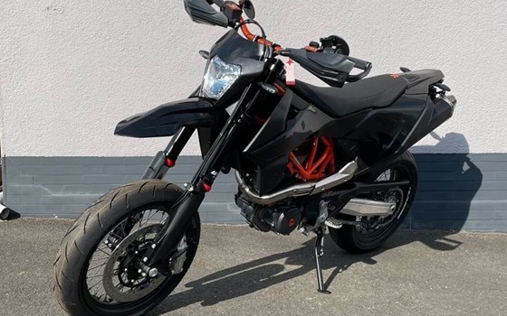 Umgebautes Motorrad KTM 690 SMC R von Motorrad Reinhardt GmbH - Bild 9 Umgebautes Motorrad KTM 690 SMC R von Motorrad Reinhardt GmbH - Bild 9