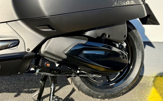 Umgebautes Motorrad Vespa GTS 310 SuperSport von Motorrad Reinhardt GmbH - Bild 12 Umgebautes Motorrad Vespa GTS 310 SuperSport von Motorrad Reinhardt GmbH - Bild 12